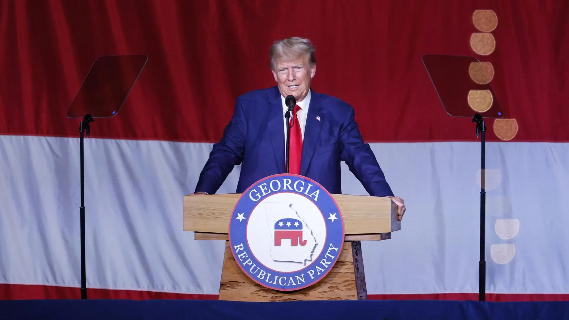 expresidente-estadounidense-donald-trump-habla-mitin-columbus-georgia-este-10-junio-2023_98