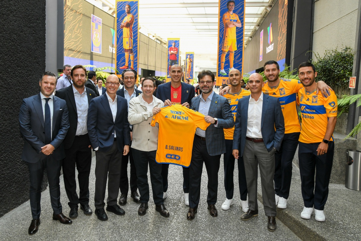 tv_azteca_y_tigres_uanl_firma_de_contrato_060624_0020.jpg_1015297232
